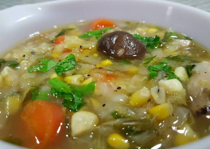 Steps to Prepare Homemade Chinese Sweet Corn and Cabbage Soup