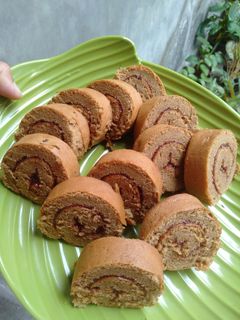 Foto resep Bolu gulung coklat selai strawberry takaran sendok
