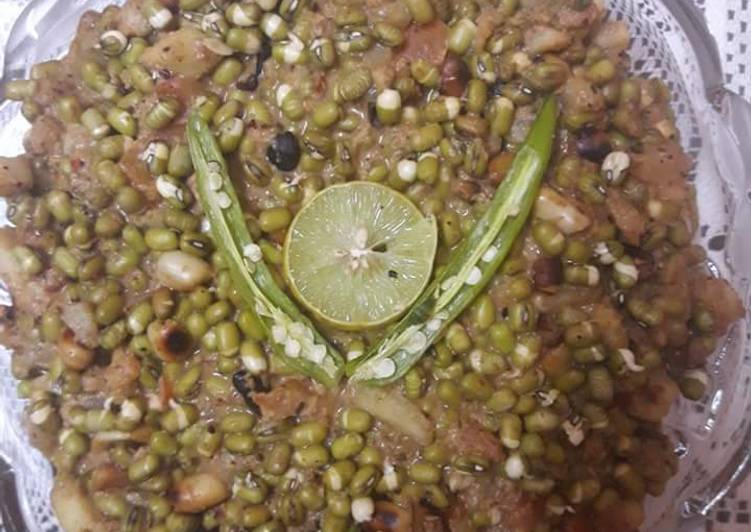 Steps to Make Homemade Sprouts Peanut  gado gado salaad