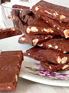 Foto di Barrette proteiche cioccolato e frutta secca