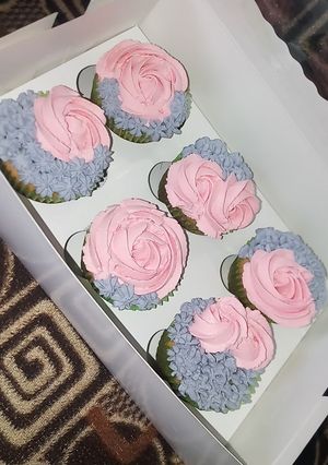 A picture of Cream Cup Cakes.