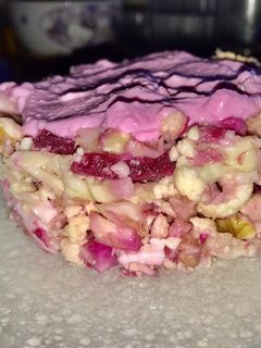 Una foto de Ensalada de coliflor y mayonesa de remolacha