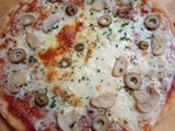 Pizza sin amasar con el agua de cocción (en este caso de papas)