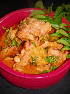 ஹைதராபாதி சிக்கன் குருமா(hydrebadi chicken kiurma recipe in tamil) செய்முறை முக்கிய புகைப்படம்
