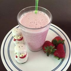 A picture of Strawberry Banana Smoothie.