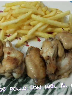 Foto principal de Alitas de pollo con miel al horno