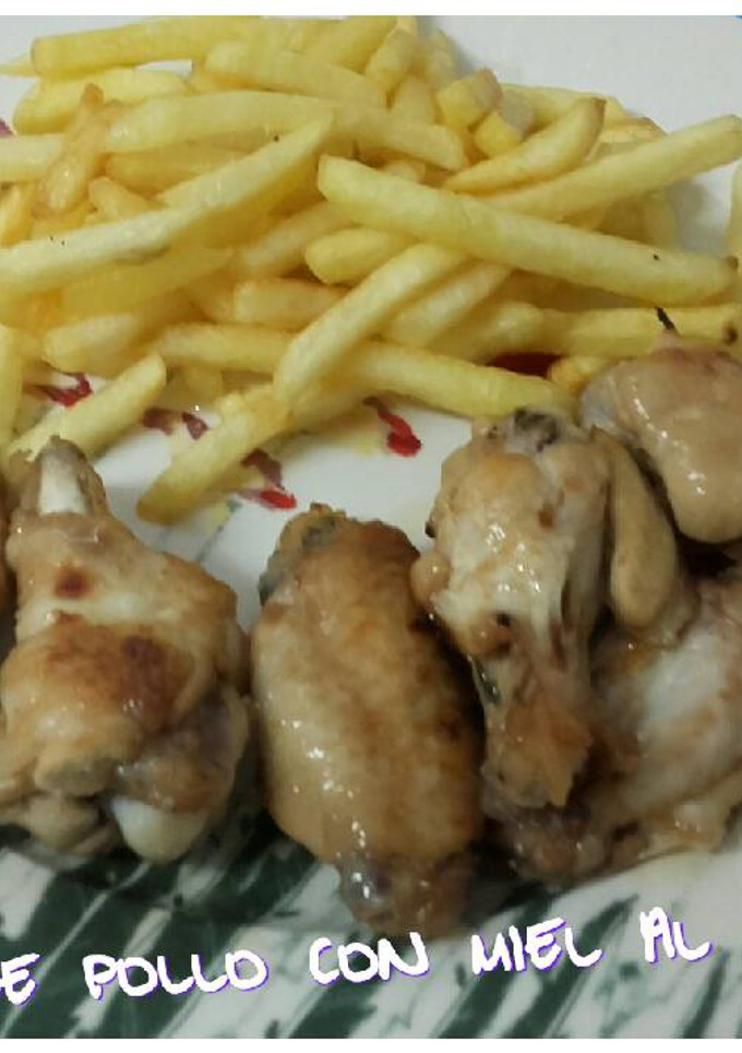 Una foto de Alitas de pollo con miel al horno