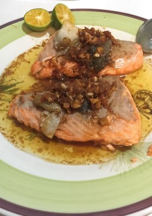 Foto resep Salmon Steak With Garlic Shoyu and Songkit Flavour