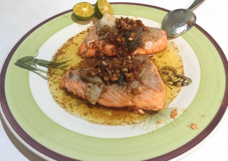 Salmon Steak With Garlic Shoyu and Songkit Flavour