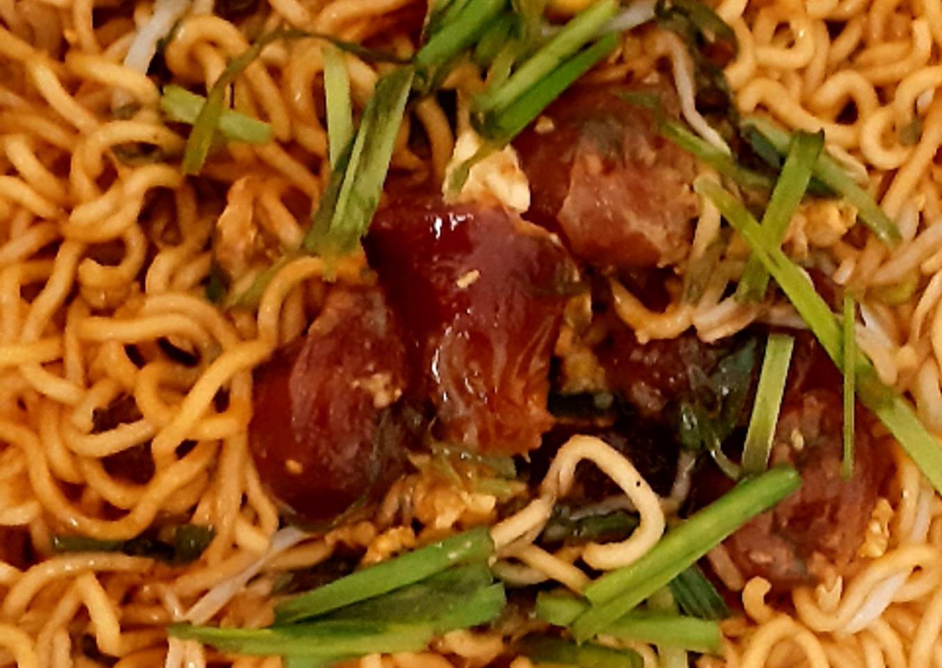 28.Lapchiong campur kucai,mie,toge,telur