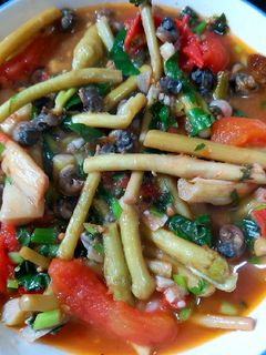 Hình của món Canh bồng khoai nấu ốc.