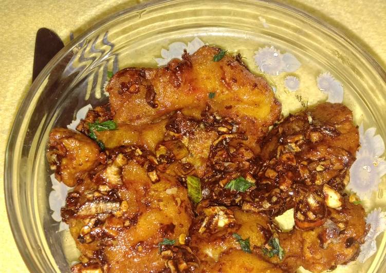 Steps to Prepare Perfect Crispy prawns with spicy honey and tamarind sauce