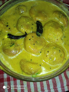 बेसन कड़ी पकौड़े (Besan kadhi pakode recipe in hindi) रेसिपी मुख्य फोटो