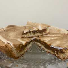Una foto de “Tarta merengada” con Dulce de leche