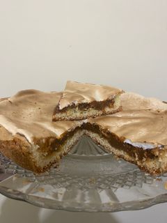 Una foto de “Tarta merengada” con Dulce de leche