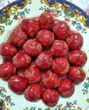 كرات البسكويت الملونه بالاحمر مع صوص الفراولة 🍓😍