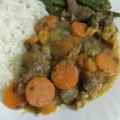 A picture of Beef stew.