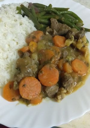 A picture of Beef stew.