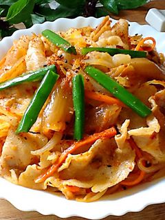 韓式泡菜炒肉片 的食譜成品照片