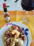 Arroz con camarón y embutidos