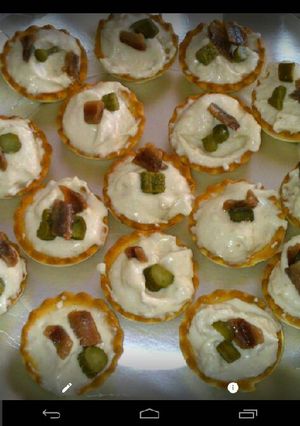 Una foto de Tartaletas de queso Philadelphia y anchoas