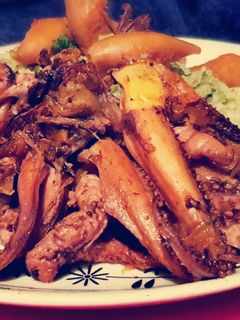 Una foto de Pulpo 🐙🐙con calamar deli!! 😋🦑🦑🐙🐙👏🎊💞