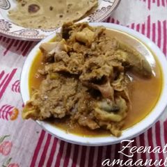A picture of Sira Masala/Goat Head Yoghurt Gravy.