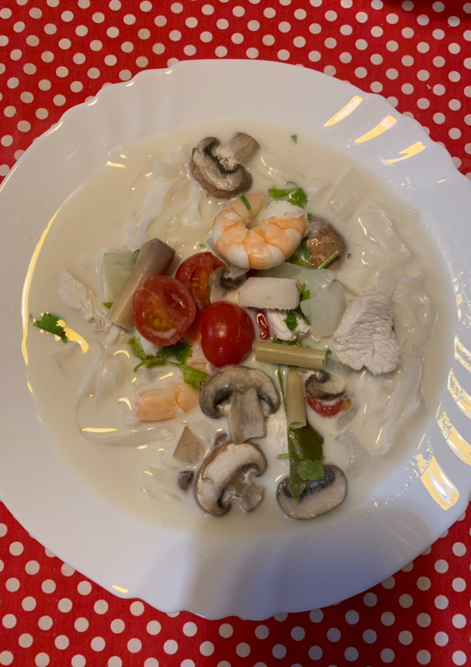 Una foto de Sopa Thai con tallarines de arroz