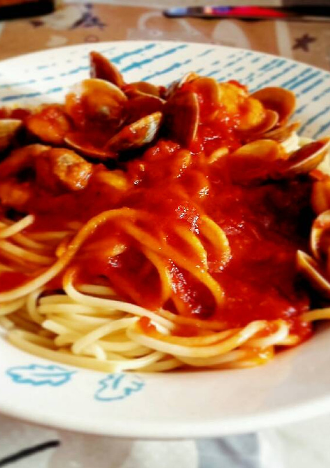 Una foto de Espaguetis con gambas