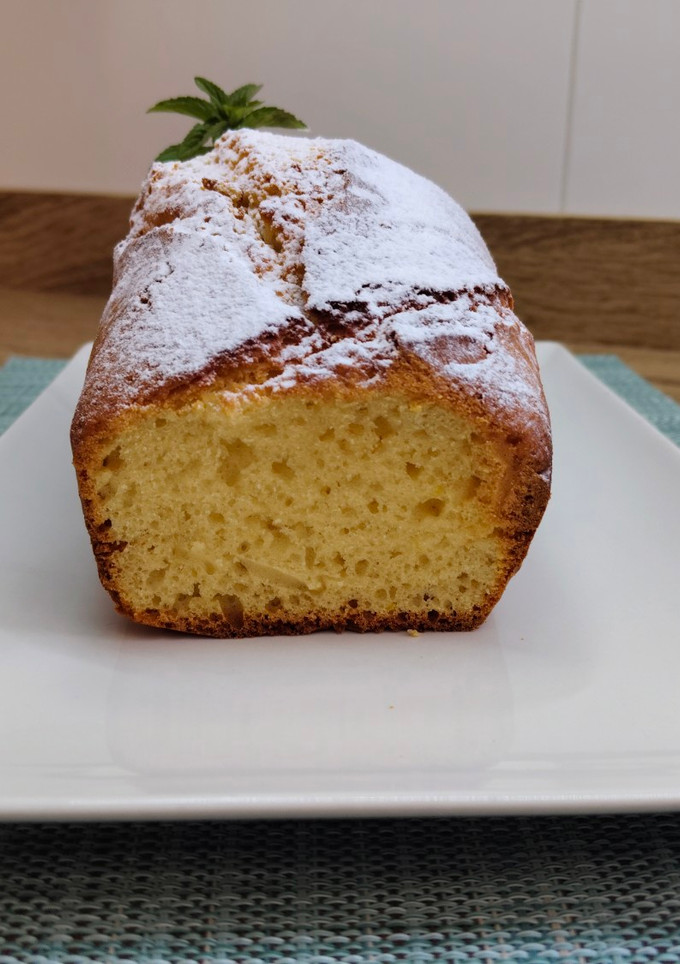 Una foto de Bizcocho de leche condensada y limón