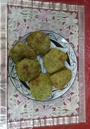 A picture of Green Peas Puri.