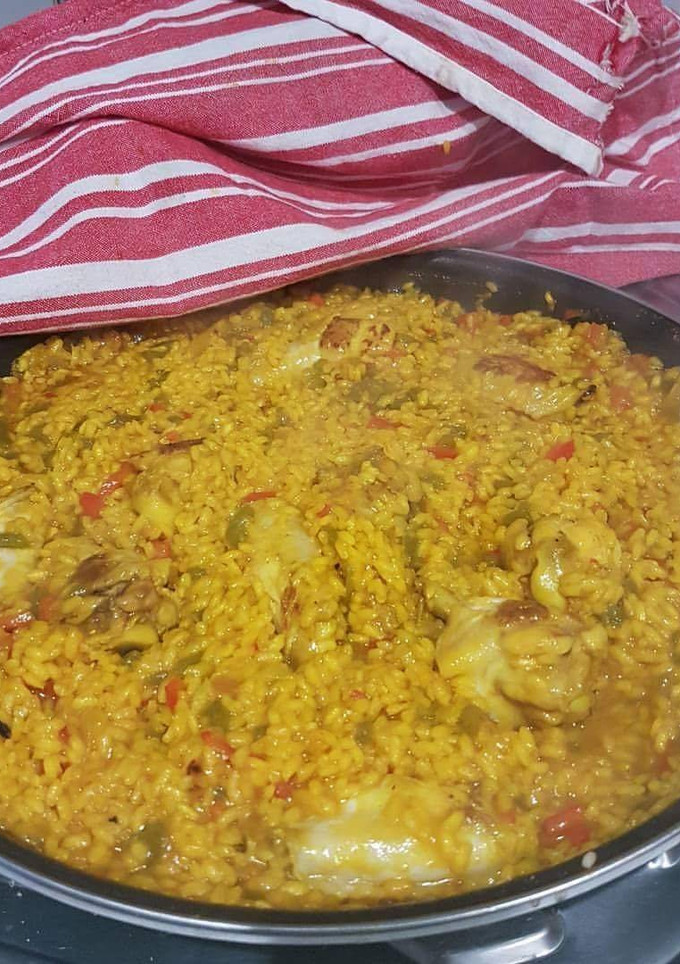 Una foto de Arroz con pollo