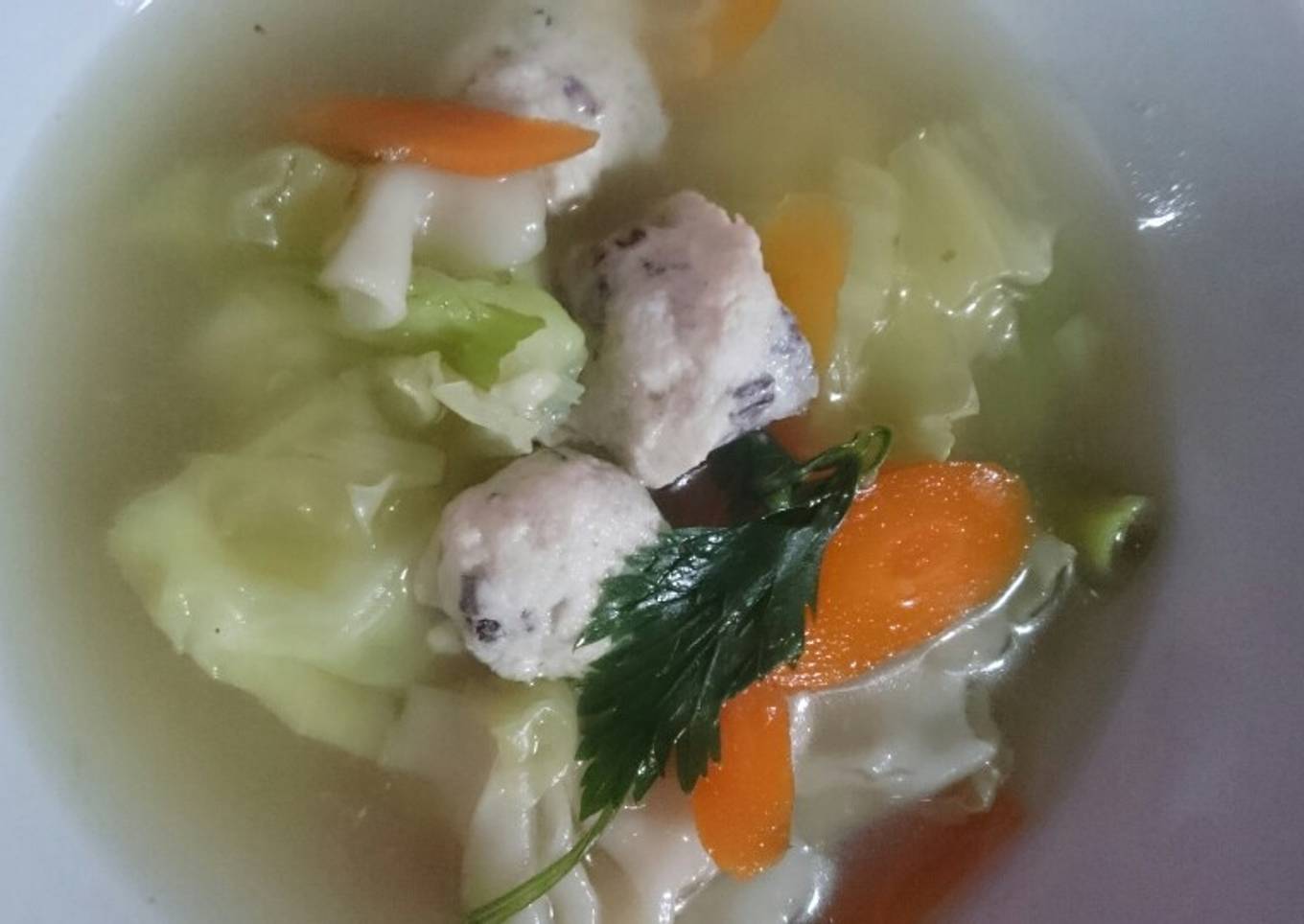 Sop sayur baso ayam