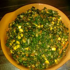 A picture of Raw spinach salad.