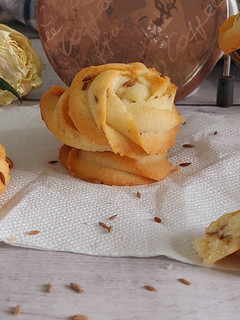 A picture of Butter jeera cookies.