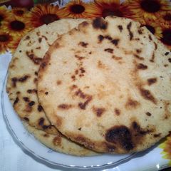 A picture of Makai Ki Roti.