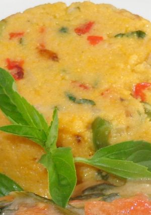 A picture of Polenta with Peppers.