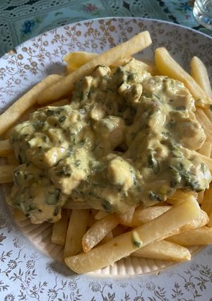 Una foto de Pechuga con papas a la mostaza