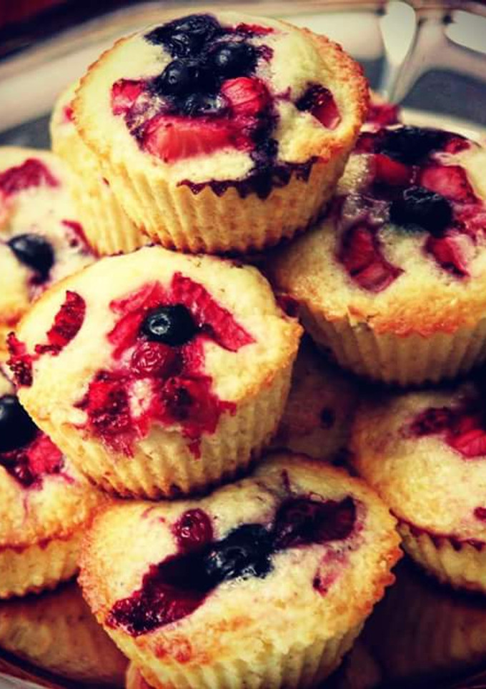Una foto de Muffin de frutos rojos