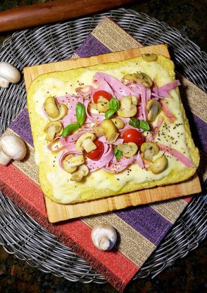 Una foto de Pizza de Coliflor🍕🍕🍕