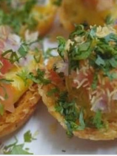 आलू की कटोरी (Aloo ki katori recipe in hindi) रेसिपी मुख्य फोटो