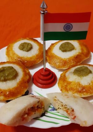 तिरंगा  स्टफ इडली रेसिपी मुख्य फोटो