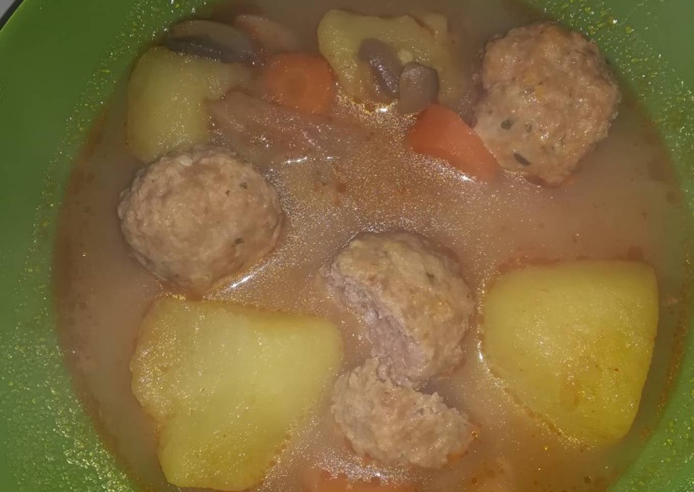 Guisado de albóndigas