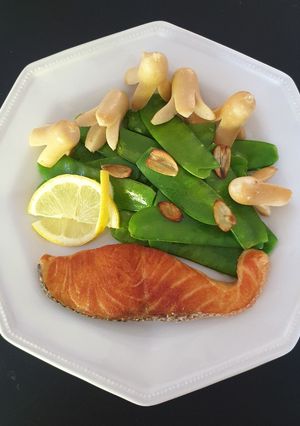 A picture of Ocean theme brunch.
