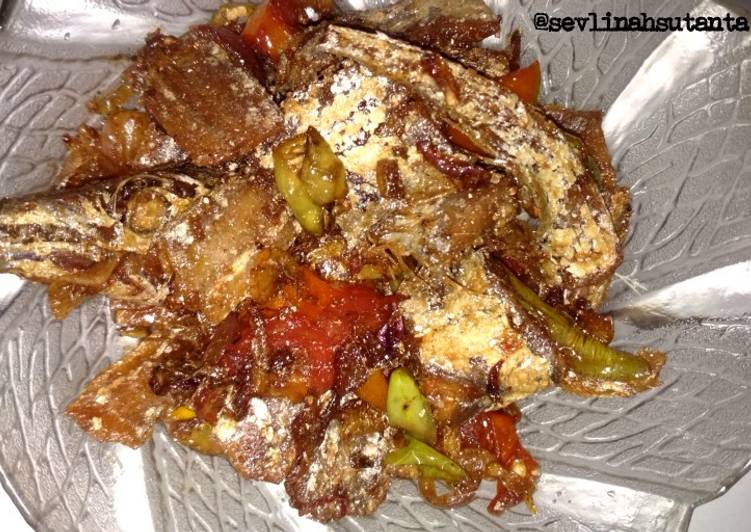 Resep Sambal ikan asin layur Anti Gagal