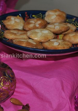 A picture of Almond Biscuit   بیسکویت بادامی.