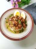 Nasi Bakmoy Ayam Tahu