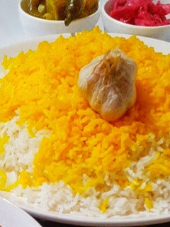 عکسی از دستور دم کردن برنج با سیر🧄