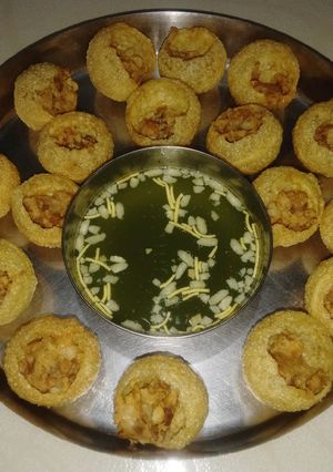 सूजी के गोलगप्पे (sooji ke golgappe recipe in Hindi) रेसिपी मुख्य फोटो