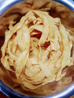 சேலம் ஸ்பெஷல் ரிப்பன் பக்கோடா (Salem Spl Ribbon Pakoda) செய்முறை முக்கிய புகைப்படம்